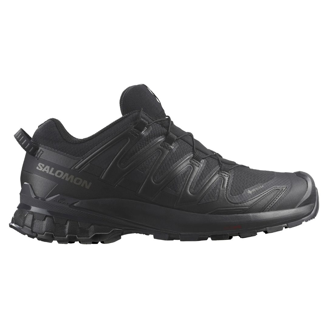 Salomon XA Pro 3D V9 GORE-TEX vandringssko i svart med snabbsnörning, sedd från sidan